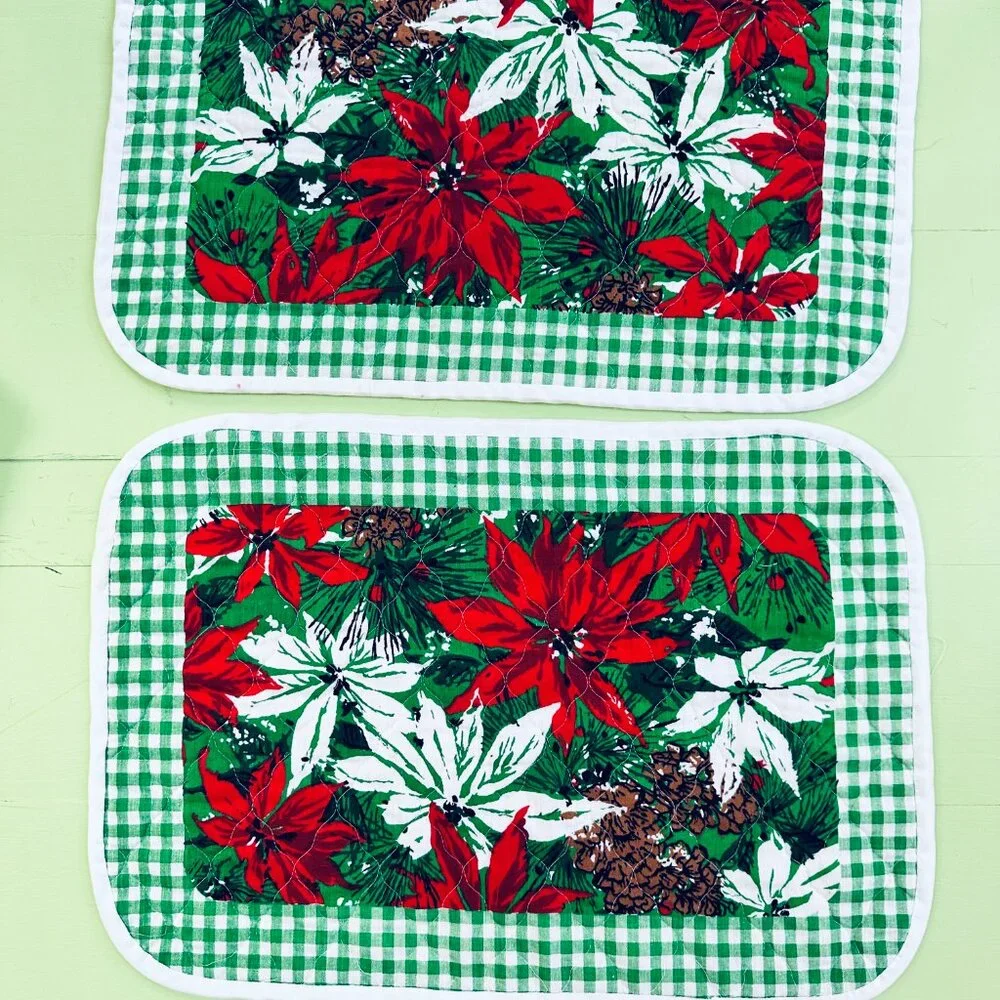 Vintage Xmas Placemats Set 4 Quilted Poinsettia Gingham Farmhouse Table Linens